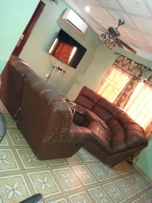 Gya-Son Royal Guest House Kumasi Exteriér fotografie