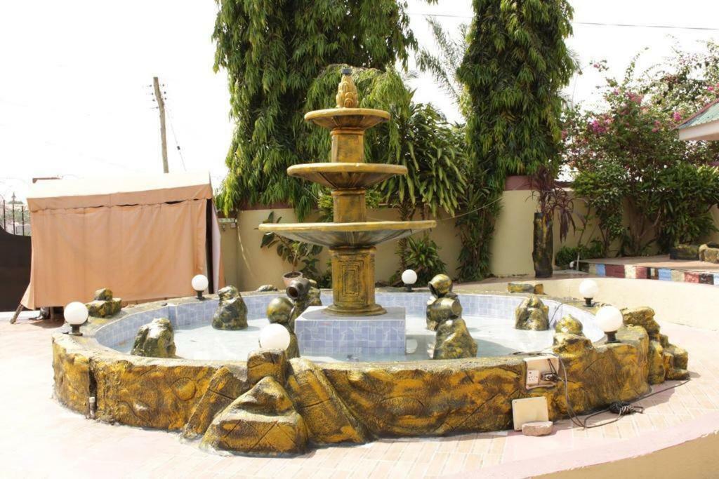 Gya-Son Royal Guest House Kumasi Exteriér fotografie